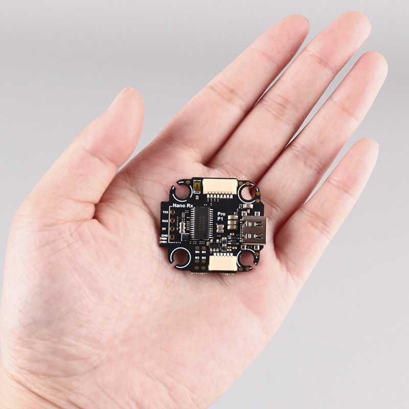 B68A Black Sheep Lucid – kontr – Drone Racing Flight Controller recenzja i cena
